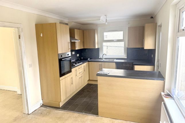 143, Ruskin Street, Neath photo 5