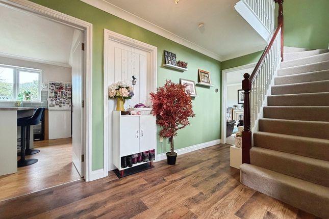 2, Abbots Way, Minehead photo 2