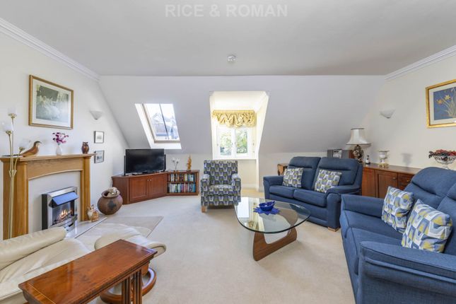 5 Bramley Grange, Horsham Road, Guildford photo 2