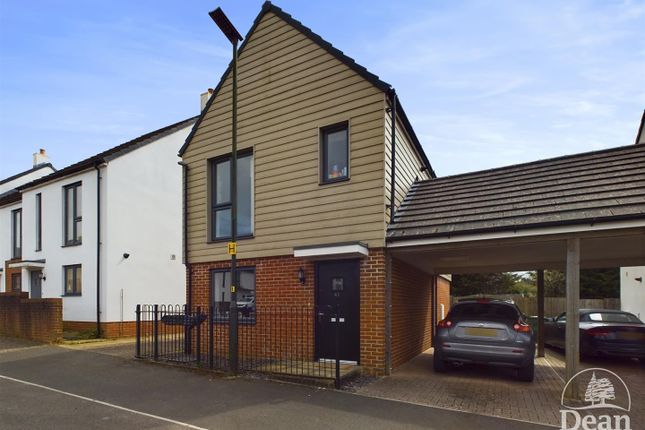 Link-detached house for sale in Teagues Way, Cinderford