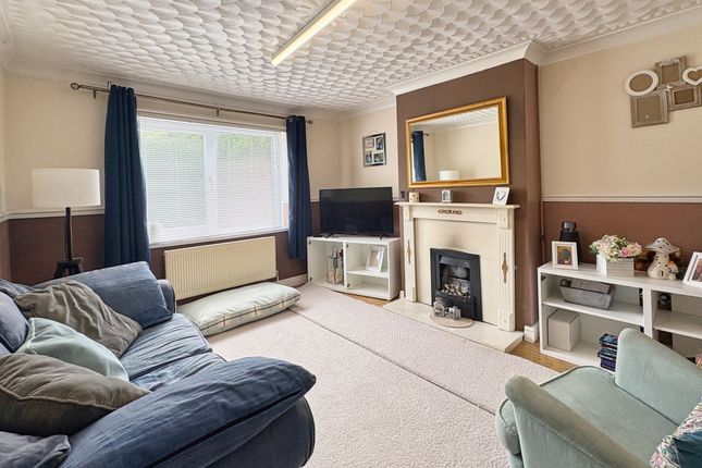 26 Maes Pwll, Neath photo 2