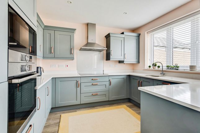 4, Abraham Way, Witney photo 4