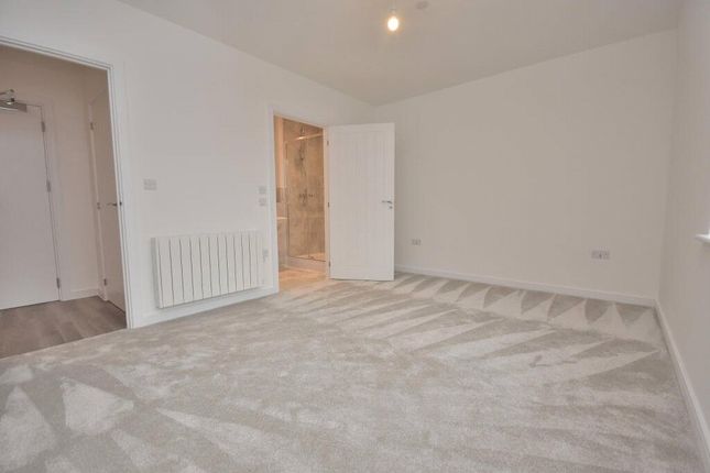 Flat B,, 12 Dewhurst Rd,, London photo 2