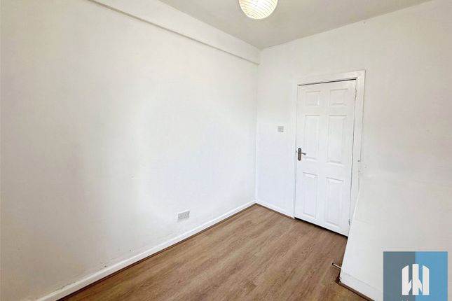 12, Sheepridge Road, Huddersfield photo 5