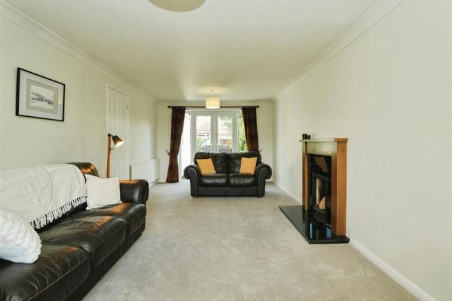 4, Milford Way, York photo 4