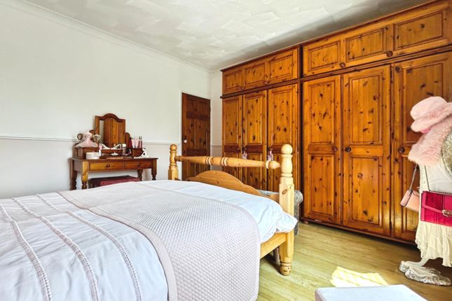 3, Furlong Road, Rotherham photo 3