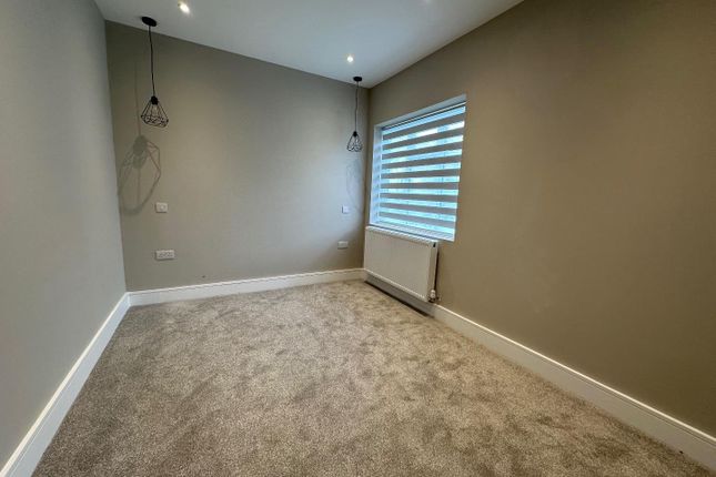 Thumbnail Flat to rent in Lawns Court, The Avenue, Wembley