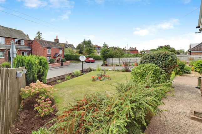 22, The Dingle Haslington, Crewe photo 4