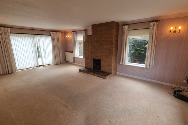 Detached house to rent in Lovelace Avenue, Solihull