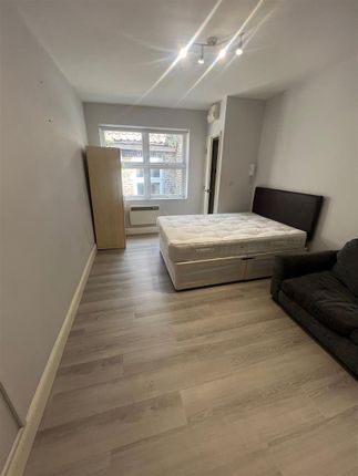 Thumbnail Property to rent in Lee High Road, London