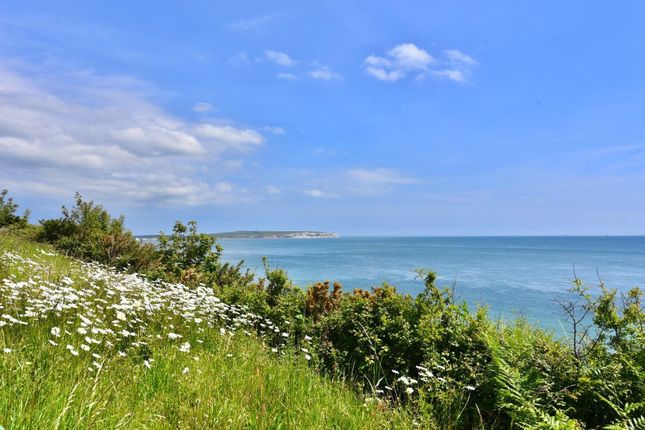 Flat for sale in Chine Avenue, Shanklin