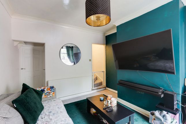 6 Birchwood Avenue, Nottingham photo 4