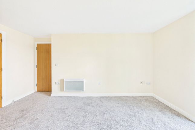 39, Springly Court, Bristol photo 4