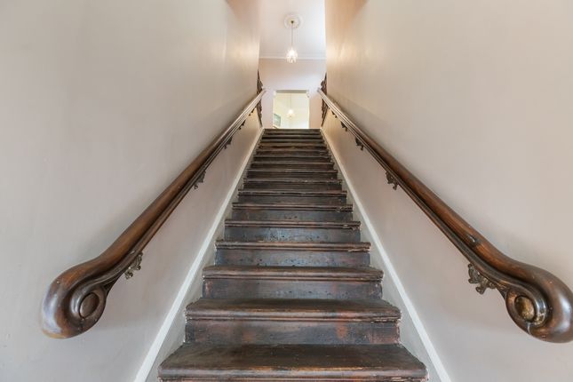 3 Ladyton Croft, Croft Street, Bonhill photo 2