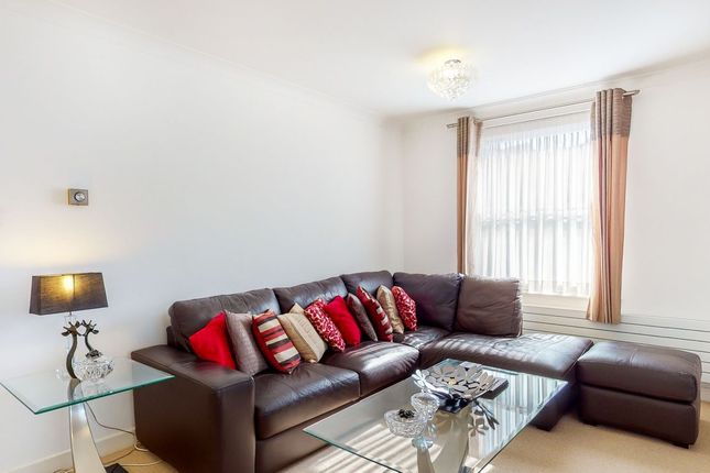 Alban House, Sumpter Close, London photo 4