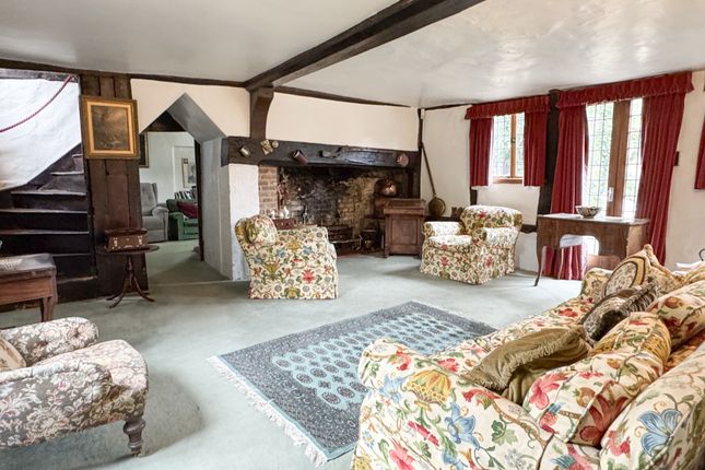 -, Cuddington photo 2