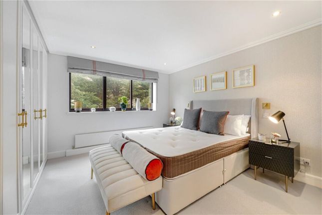 Flat 99, Evesham House, Hereford Road, London photo 4