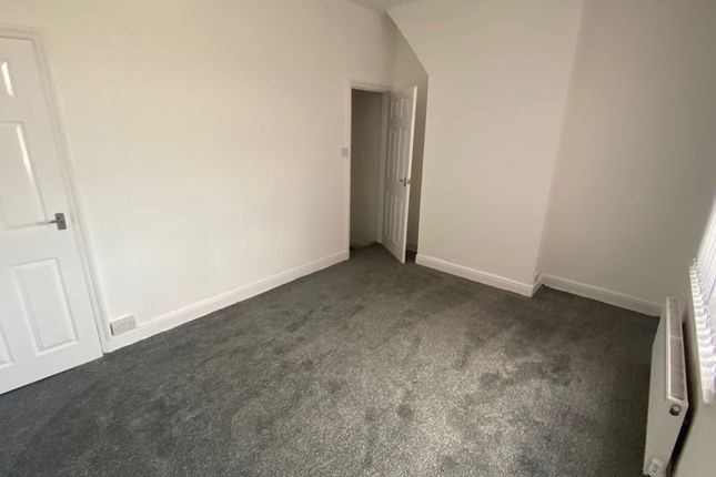 61, Ebor Street, Burnley photo 5