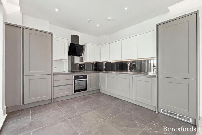 Tallon Road, Brentwood photo 3