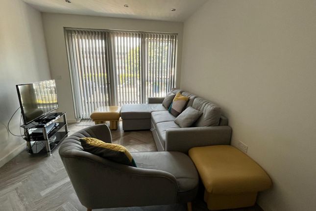 Hawkings House - 1 Bedroom, Queensbury, London photo 4
