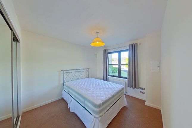 32, Munro Gate, Bridge Of Allan photo 5