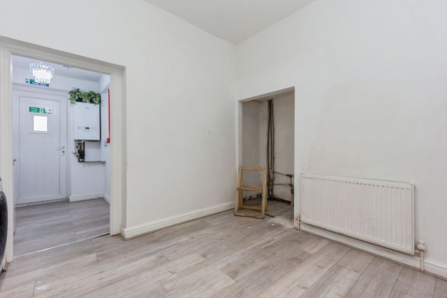 9, Parkfield Avenue, Manchester photo 4