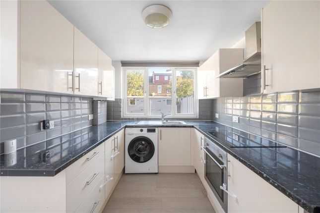 Clifton Park Avenue, London photo 3