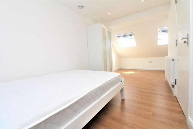 Room 5, 82, Reidhaven Road, London photo 2