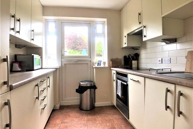 48a,, Herons Place, Marlow photo 4