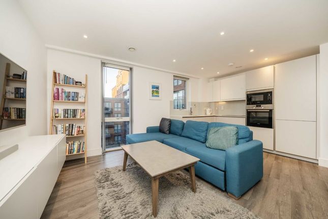 Thumbnail Flat for sale in Gaumont Place, London