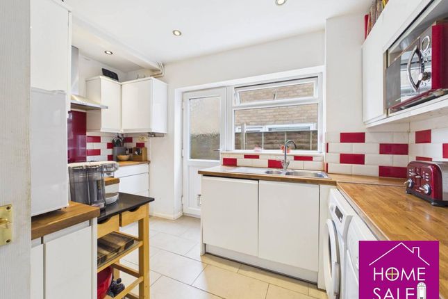 33, Willow View Kislingbury, Northampton photo 4