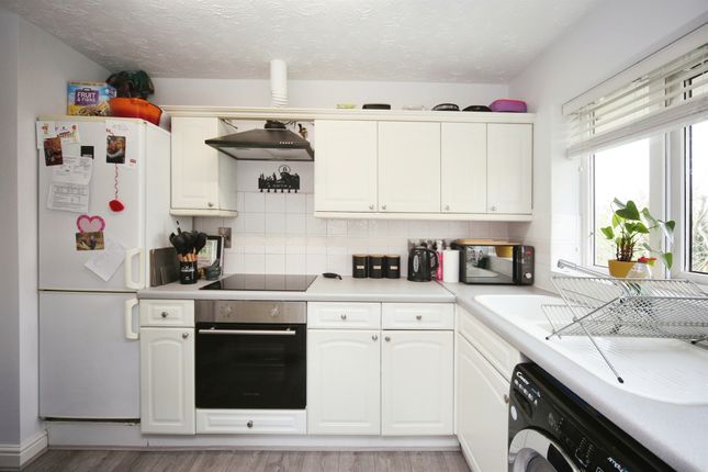 Flat for sale in Corinthian Court, Alcester