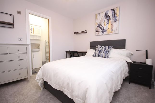 Bedroom 8.Jpg