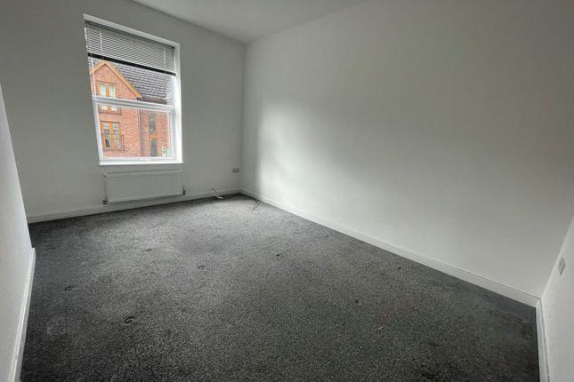 Flat to rent in Atherton Road, Hindley, Wigan