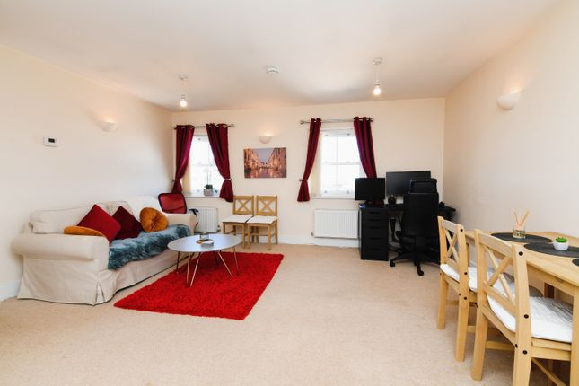 Flat for sale in Broomfield Road, Chelmsford
