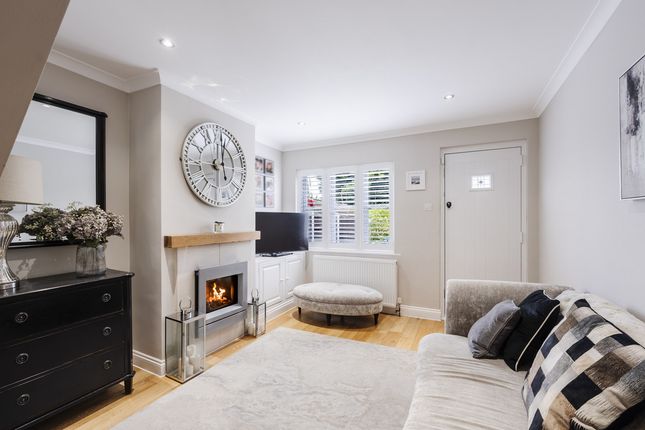 11, Hills Chace, Brentwood photo 2