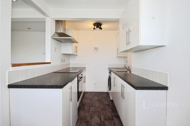 Flat 4, 19, Lansdowne Crescent, Willes Road photo 3