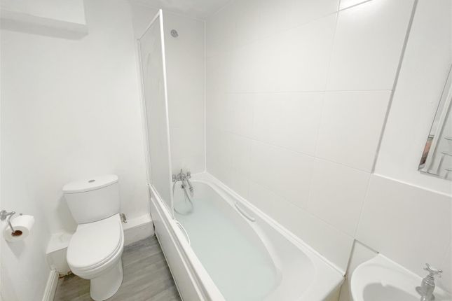 29, Gardiner Court, Milton Keynes photo 4