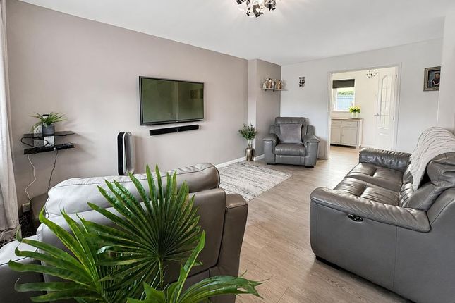 8, Coburn Close, Cramlington photo 2