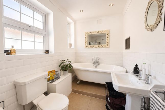131D, High Street, Brentwood photo 3