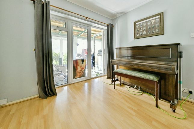 12, Astwick Road, Hitchin photo 4