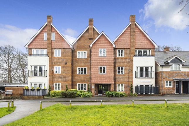 Thumbnail Flat for sale in Uplands Road, Guildford, Surrey