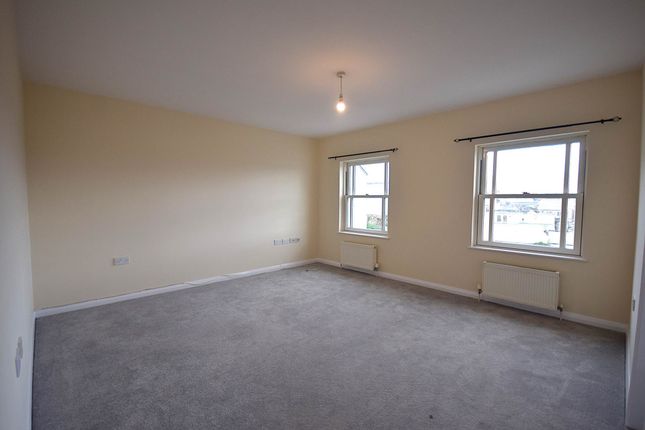 Flat 18, Newynn Court, Bideford photo 2