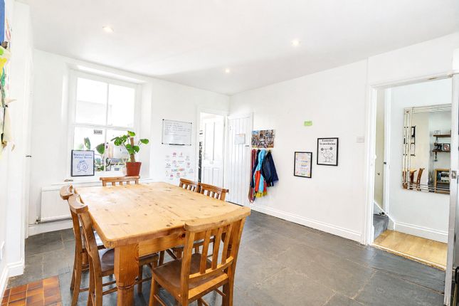 11 Louise Terrace, Torrington Devon photo 4