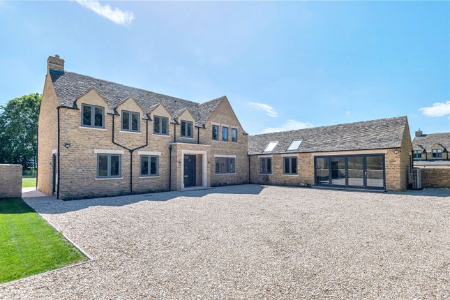 Thumbnail Detached house for sale in Weald Street, Bampton, Oxfordshire