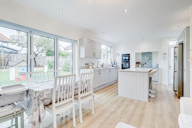 31, Chapmans Walk, Leigh-on-sea photo 4