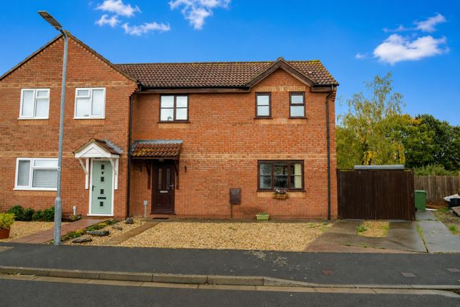3-bed semi-detached on Gooch Close, Bridgwater, £1,350/mo