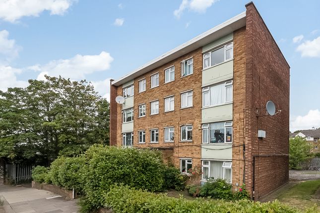 Thumbnail Flat for sale in St Asaph Road, Brockley