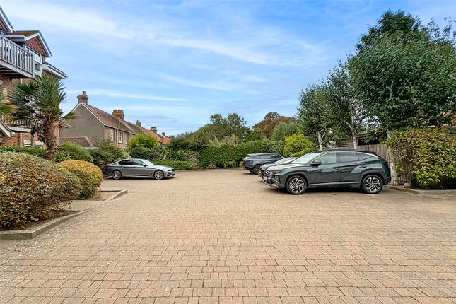 Apartment 10, Tamarisk, 1, Manor Road, Littlehampton photo 4