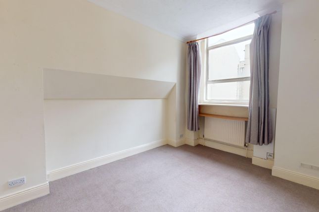 Flat for sale in Devonshire Place, Kemptown, Brighton